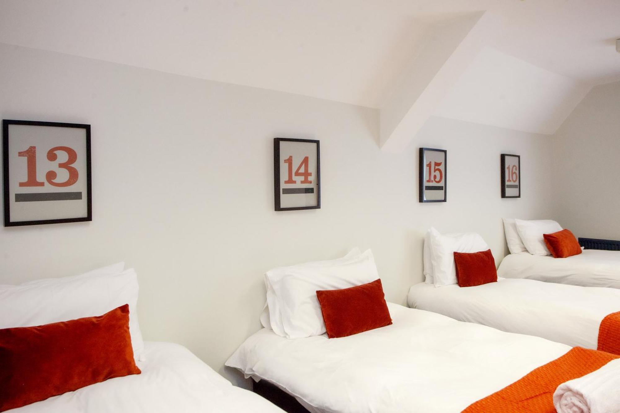 Higgihaus #107F Sleeps 4 Sunday - Friday Villa Cardiff Buitenkant foto